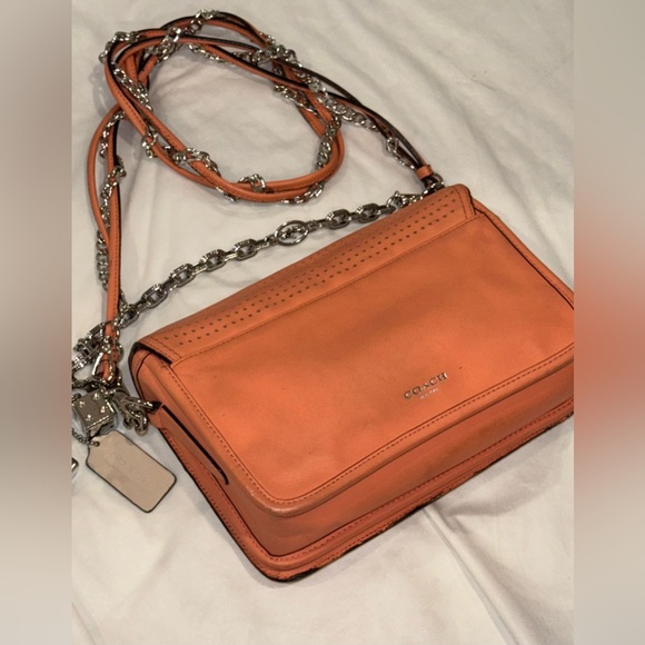 COACH PERFORATED CORAL CROSSBODY WITH ADDITIONAL ACCESSORIES - Picture 3 of 14